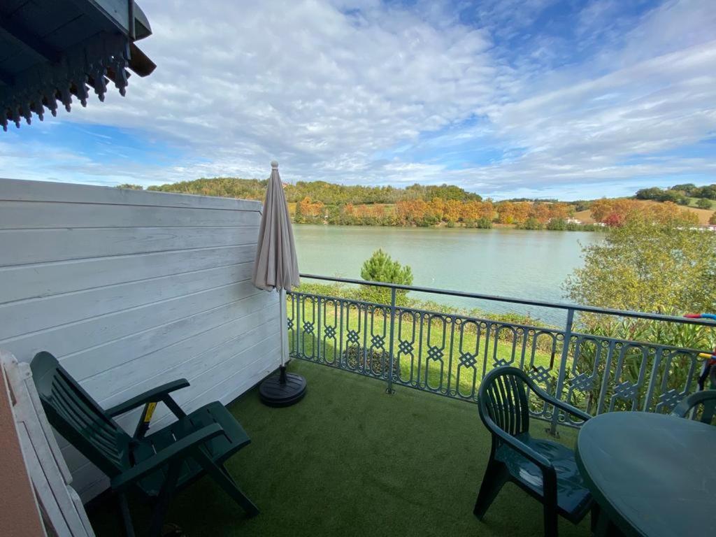 Appartement Au Calme Face Au Lac Marciac Exteriér fotografie